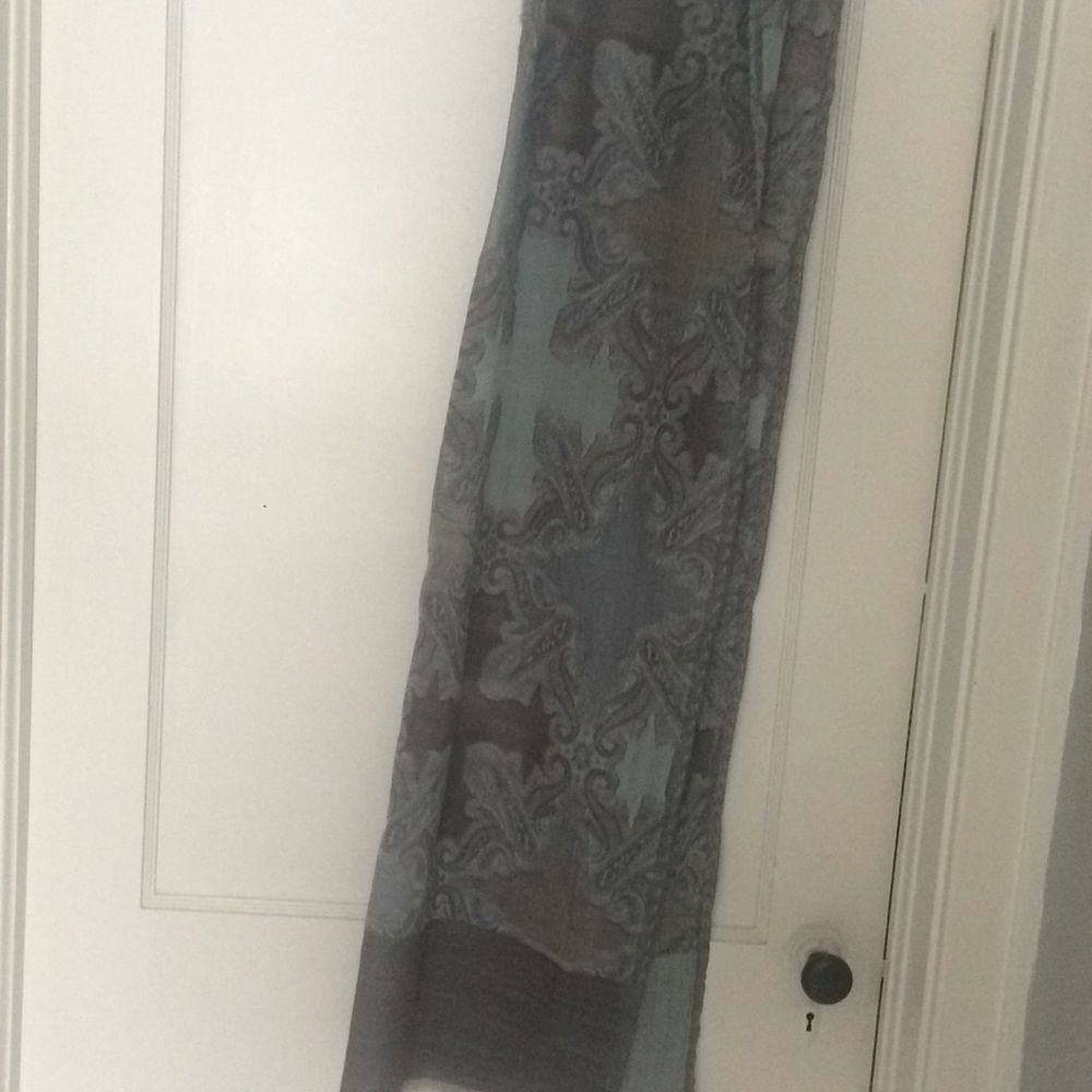 Wrap/scarf/table scarf